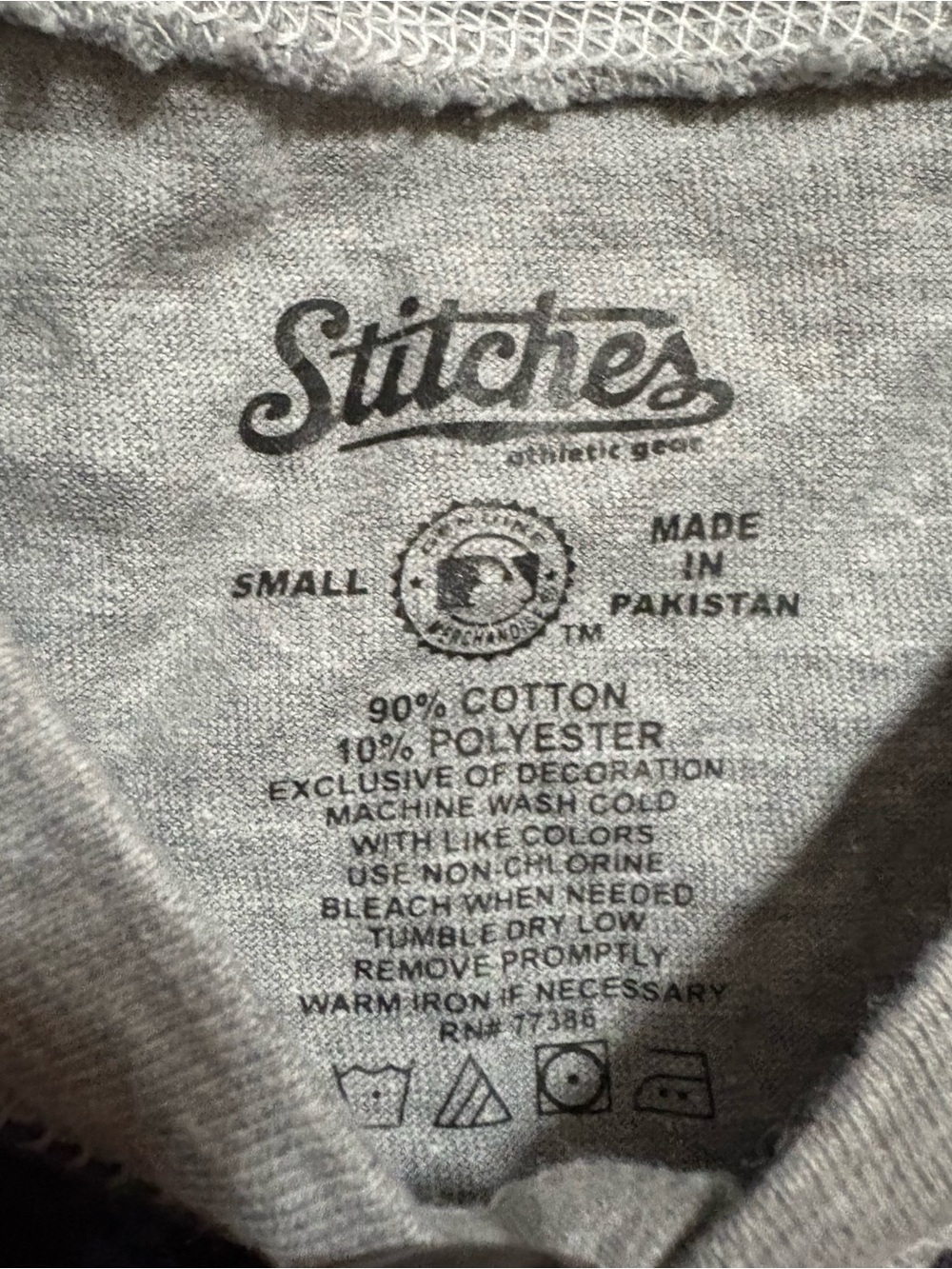 Stitches MLB Atlanta Braves Glitter Graphic Baseball Shirt Women’s Small - Picture 4 of 8
